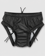 Inkontinensbadshorts för män, med läckagebarriär och insydda innerbyxor i polyester.