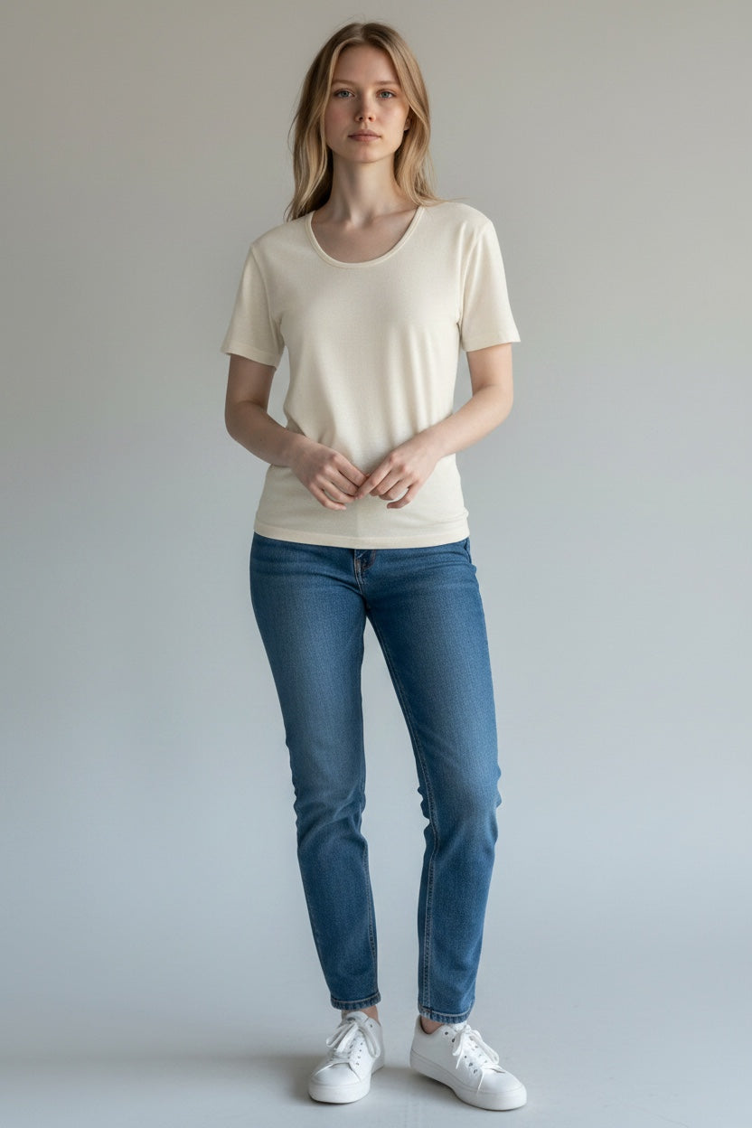 Care Design "Marie" women's short-sleeve thermal t-shirt in off-white 100% wool. Woolmark certified.